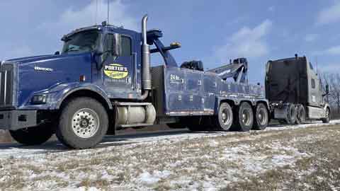 Heavy Duty Truck Recovery Detroit & Downriver, MI